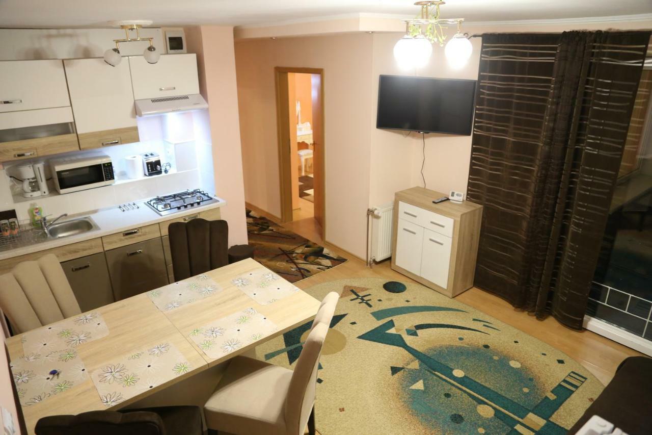 Apartamento Luxury Braşov Exterior foto
