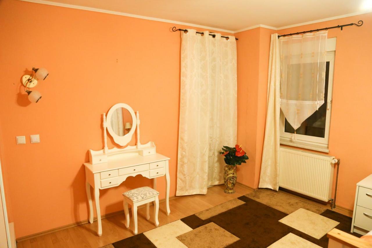 Apartamento Luxury Braşov Exterior foto